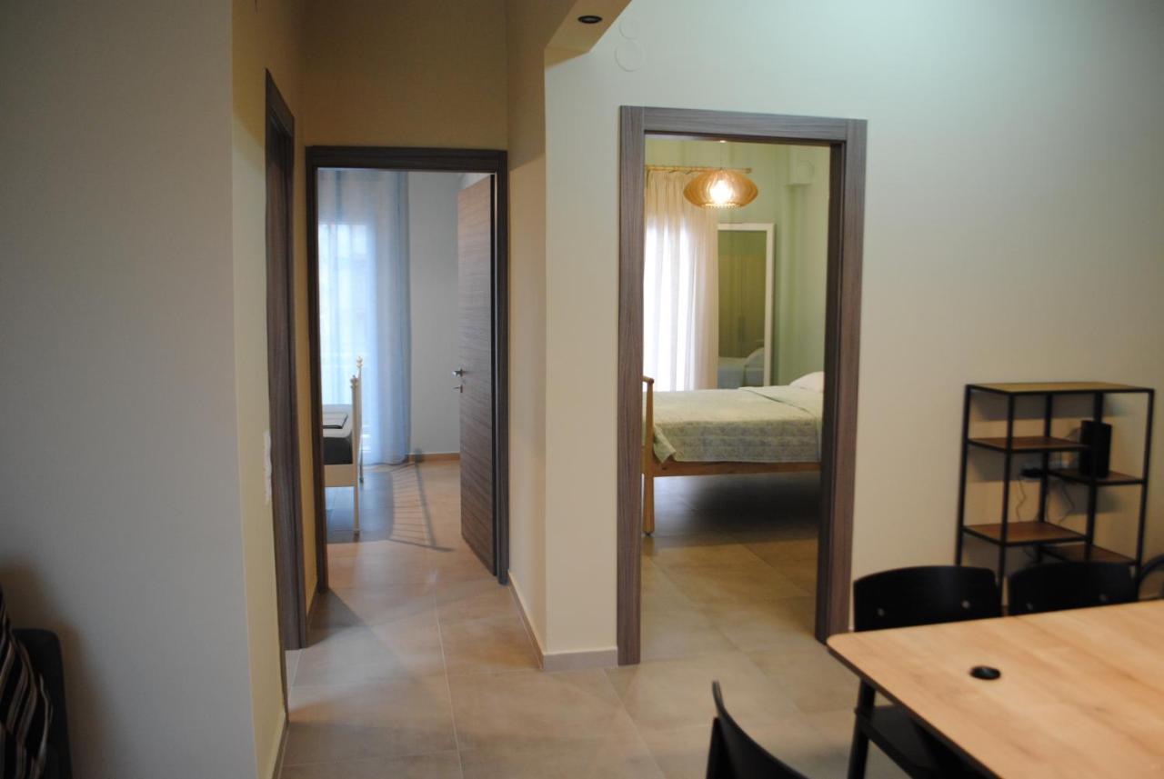 Sea Breeze Apartment Nea Iraklitsa Exterior foto