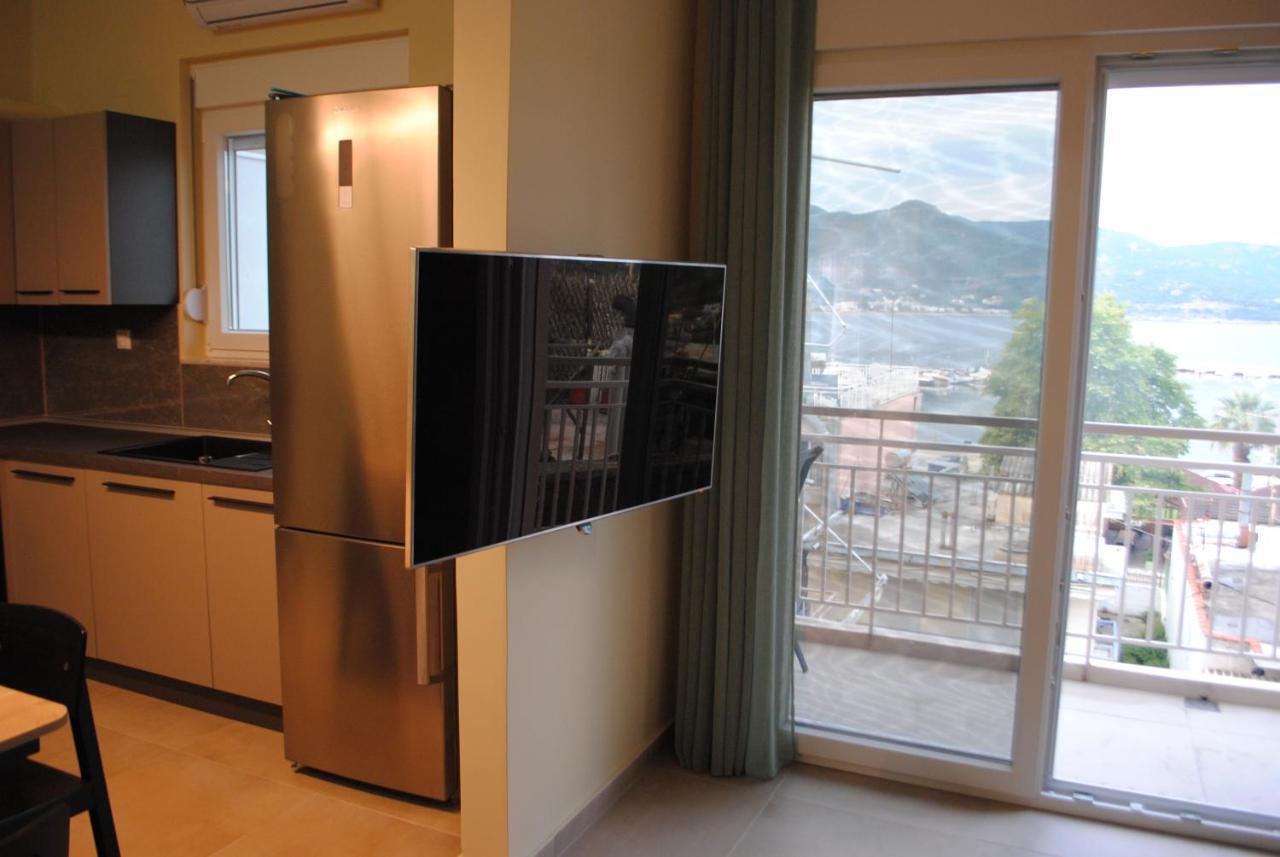 Sea Breeze Apartment Nea Iraklitsa Exterior foto